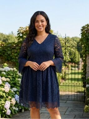 ANDREE BY UNIT Navy Lace V-Neck Midi Dress